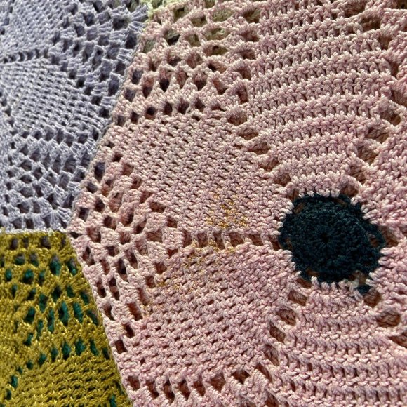 VTG Handmade Crochet Blanket Throw Spring Pastel Tassel Fringe Trim 82'' x 82'' - Picture 5 of 11